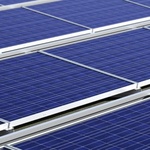 Polykrystalické fotovoltaické moduly s 60 články a výkonem až 295 Wp, stupeň účinnosti modulu až 16,8 %
