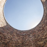 Dům, který ve fjordu nepřehlédnete. Připomíná rozřezané válce  Foto: Anders Sune Berg/Olafur Eliasson, David de Larrea Remiro/Olafur Eliasson