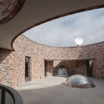 Dům, který ve fjordu nepřehlédnete. Připomíná rozřezané válce  Foto: Anders Sune Berg/Olafur Eliasson, David de Larrea Remiro/Olafur Eliasson