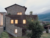 Dům, který něco vydrží: kámen, dřevo a nadčasový interiér Foto: Marcello Mariana