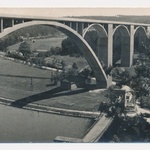 Podolsko kolem 1960, pohled na most z vyhlídky na levém břehu, zdroj FSV ČVUT, archiv Vojtech Pavelčík