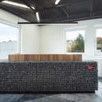 Na první pohled jsou kanceláře Strixu strohé a minimalistické Foto: Peter Fabo