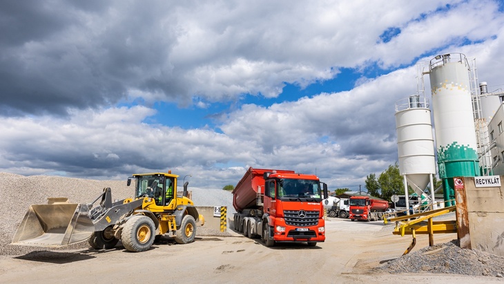 Ecocrete, ekologický beton, obsahuje až stoprocentní podíl recyklovaného kameniva, foto Metrostav Ecocrete, ekologický beton, obsahuje až stoprocentní podíl recyklovaného kameniva, foto Metrostav