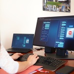 Dálkový monitoring výtahu umožňuje sledovat váš výtah kdykoliv a odkudkoliv přes aplikaci v mobilu.