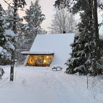 Dřevěný stan: Chatu ve tvaru A si oblíbili nejen Češi. Norský architekt ji posunul do současnosti Foto:  Toomas Tuul