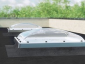 FAKRO nabízí speciálně konstruovaná okna do plochých střech