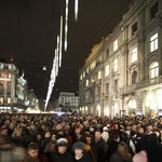 Největší sváteční časomíra na světě. Světla pro curyšskou třídu spoluvytvářel počítač Foto: Roman Keller