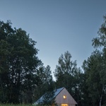 Rekreační chata na Lipně je malý zázrak. Na místě původní chatky vyrostl moderní dům tradičního tvaru Foto: Petr Polák