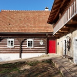 Foto: Rekonstrukce domu a restaurace v obci Trávníček (Zdroj: Sdružení Dubáci) 