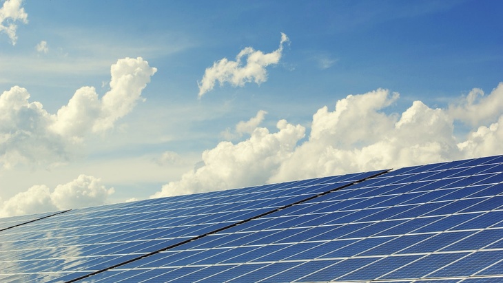 Zájem o fotovoltaiku letos pokračuje, žádostí je meziročně třikrát více Zájem o fotovoltaiku letos pokračuje, žádostí je meziročně třikrát více