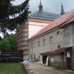 Projekt záchrany bývalého kláštera v Nové Pace, který má sloužit občanskému sdružení Život bez bariér. O projektu https://stavba.tzb-info.cz/historicke-stavby/11130-projekt-zachrany-byvaleho-klastera-v-nove-pace 