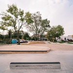Různé prvky skateparku. Foto: Jiří Kotal.