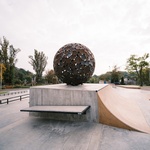 Různé prvky skateparku. Foto: Jiří Kotal.
