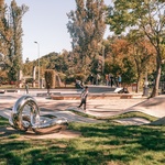 Průhled skateparkem. Foto: Jiří Kotal.