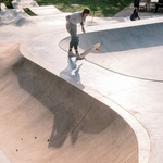 Různé prvky skateparku. Foto: Jiří Kotal.
