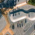 Různé prvky skateparku – ptačí perspektiva. Foto: Jiří Kotal.