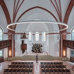 Průhled sálem. Foto: BoysPlayNice.