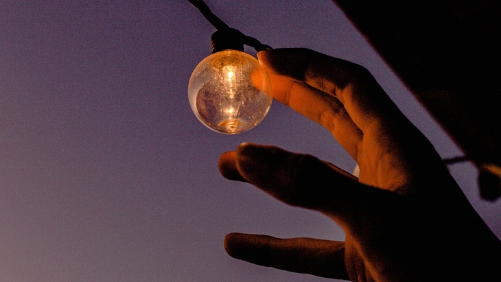 Zastropování energií letos vyjde asi na 50 mld. Kč, polovinu původních odhadů Zastropování energií letos vyjde asi na 50 mld. Kč, polovinu původních odhadů