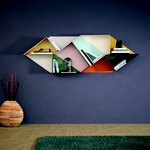Slide (design Daniele Lago), lichoběžníkové moduly, úložný prostor lze navýšit vložením zarážek na šikmé strany, lakovaná ocel © Design & Home