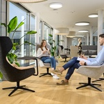 Křeslo se:lounge. Foto: Konsepti