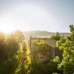 Rekreační chaty zasazené do přírodní scenérie pozvedají celý region. Foto: Fernando Guerra, FG + SG