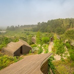 Rekreační chaty zasazené do přírodní scenérie pozvedají celý region. Foto: Fernando Guerra, FG + SG