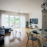Dřevostavba jako součást moderního životního stylu. Majitelům poskytuje život jak na dovolené. Foto: Robert Žákovič, www.robertzakovic.com