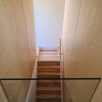 Rodinný dům v dunách vystavěli na písečném ostrově. Foto: 2by4-architects B.V.