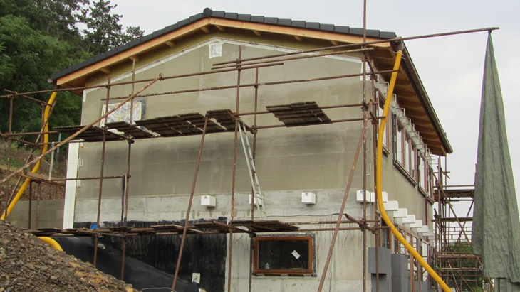 Multi-Komfortní dům v Zahořanech - vnitřní omítky a sádrokartonové konstrukce
