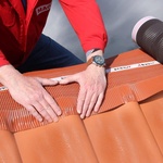 Instalace větracích pásů. Zdroj: Wienerberger s.r.o.
