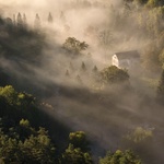 Mystičnost i krása z nadhledu. Foto: BoysPlayNice