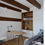 Dům si rozšířili o atrium. Výhledy mají do zahrady. Foto: Robert Žákovič, www.robertzakovic.com