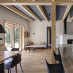 Dům se silným životním příběhem v Saském Švýcarsku. Víte, co je podstávkový dům? Foto: MgA. David Maštálka, a1architects