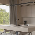 Minimalismus není jen doménou Skandinávie, ukazuje rezidence z lotyšského pobřeží. Foto: Alvis Rozenbergs