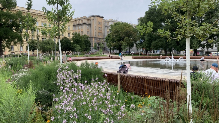 Park Moravské náměstí. Foto: Kateřina Eklová Park Moravské náměstí. Foto: Kateřina Eklová