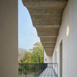 Pavlače-balkony. Foto: BoysPlayNice