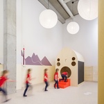 Místnost s amfiteátrem. Foto: Studio Flusser