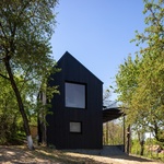 Svéráz práce architektů. Rumunská chata vyšla z komplikací neporažená. Foto: Razvan Drinceanu