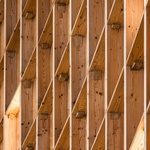 Moderní kaple z přírodních materiálů inspirovaná středověkým stavitelstvím. Foto: MgA. Ondřej Bouška, Salon dřevostaveb