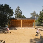 „Jablonecké moře“ má novou tvář: architekti vytvořili pavilony, které splynou s krajinou. Foto: Petr Polák, Salon dřevostaveb
