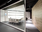 Kanceláře od architektů Malvi: transparentní a komunikativní