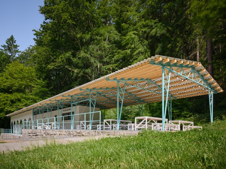 Pohled jihozápadní. Foto: BoysPlayNice