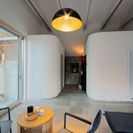 Kamenné zdi a cihelné klenby jako dobrý základ pro rekonstrukci rodinného sídla. Foto: Robert Žákovič, www.robertzakovic.com Kamenné zdi a cihelné klenby jako dobrý základ pro rekonstrukci rodinného sídla. Foto: Robert Žákovič, www.robertzakovic.com