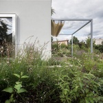 Zahrada z levé strany domů. Foto: Martin Čeněk Zahrada z levé strany domů. Foto: Martin Čeněk