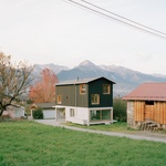 Toulavý dům stojí na prahu mezi minulostí a přítomností, a tím je nadčasový. Foto: Rory Gardiner