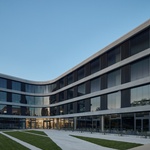 Nová budova ČSOB – HHQ Hradec Králové. Zdroj: Stavba roku 2025