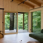 Východ na terasu k sauně. Foto: Radek Úlehla