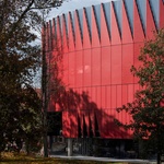 Reálný pohled na halu. Foto: Fabrice Fouillet, Lukáš Kenji Vrábel, Pavel Barták, Skyworker Reálný pohled na halu. Foto: Fabrice Fouillet, Lukáš Kenji Vrábel, Pavel Barták, Skyworker