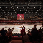 Reálný pohled na lední plochu. Foto: Fabrice Fouillet, Lukáš Kenji Vrábel, Pavel Barták, Skyworker Reálný pohled na lední plochu. Foto: Fabrice Fouillet, Lukáš Kenji Vrábel, Pavel Barták, Skyworker