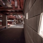 Detaily stěn. Foto: Fabrice Fouillet, Lukáš Kenji Vrábel, Pavel Barták, Skyworker Detaily stěn. Foto: Fabrice Fouillet, Lukáš Kenji Vrábel, Pavel Barták, Skyworker